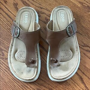 Izod Women's Sandals in Brown and Cream